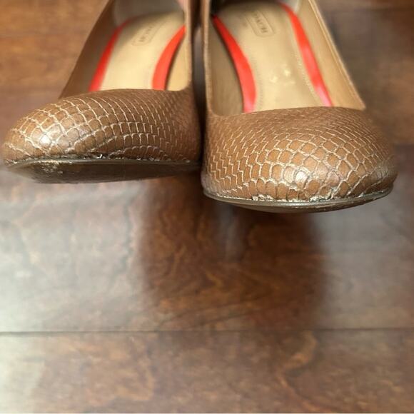 Coach Brown Snakeskin Textured Women's Pumps, Size 6 - Picture 8 of 16